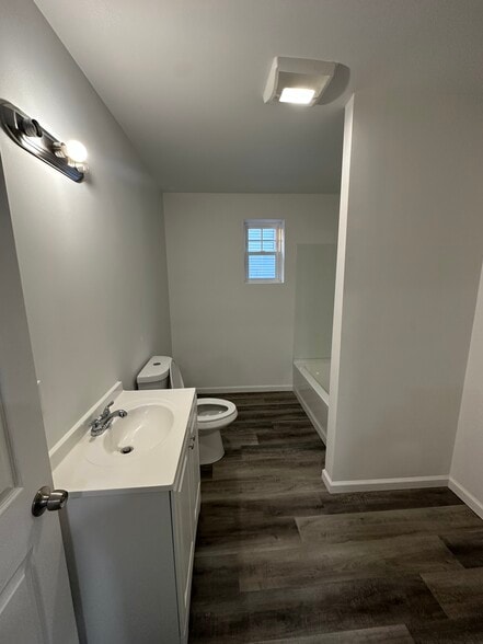 Building Photo - 316 Cherry St