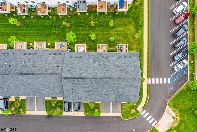 Building Photo - 309 Saratoga Ct