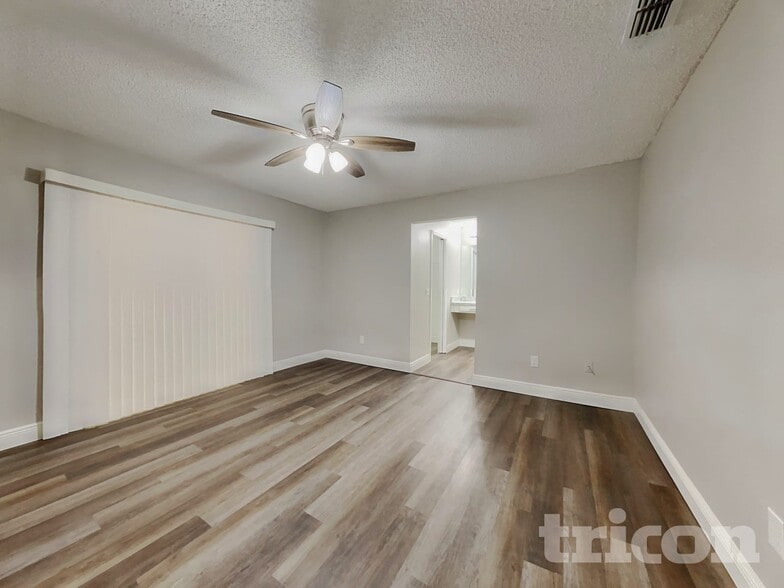 Building Photo - 1107 Lyric Dr