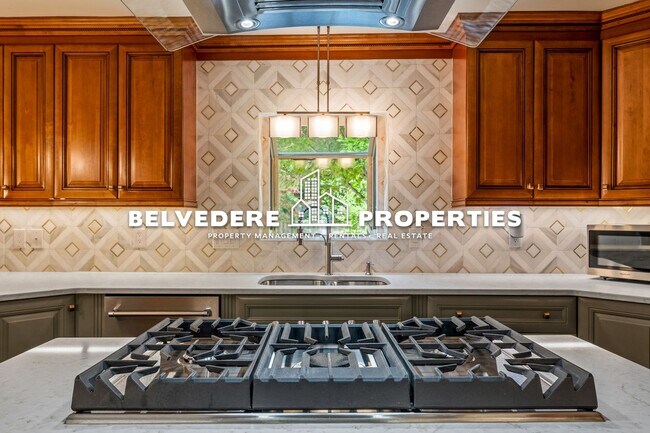 Building Photo - 4 bed in Hamilton Lakes