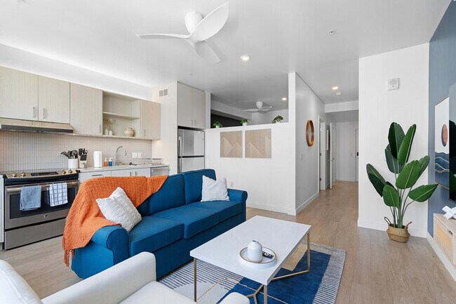 Building Photo - 1315 NW 19th Ave