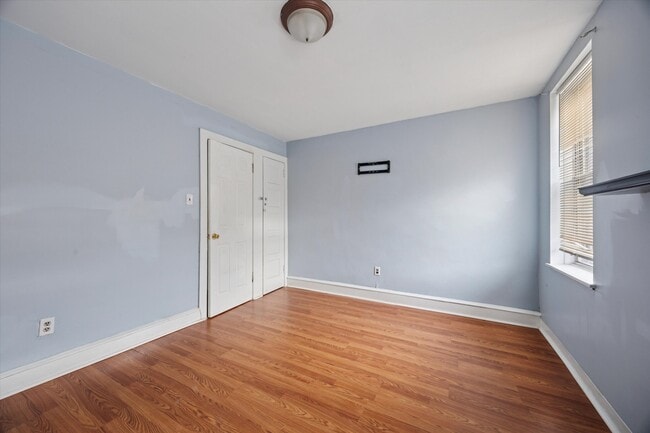 Building Photo - 1320 S Newkirk St
