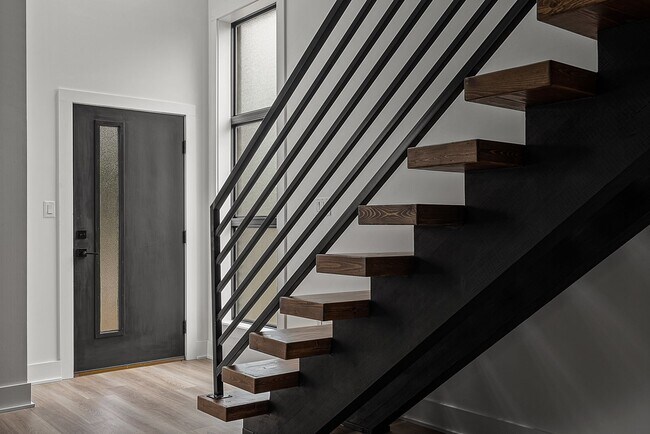 Building Photo - Edge Luxury Townhomes
