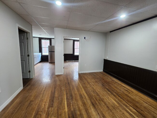 Building Photo - 10 Langdon St