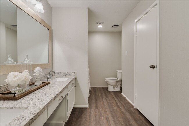 Building Photo - 6714 Mistflower Ln