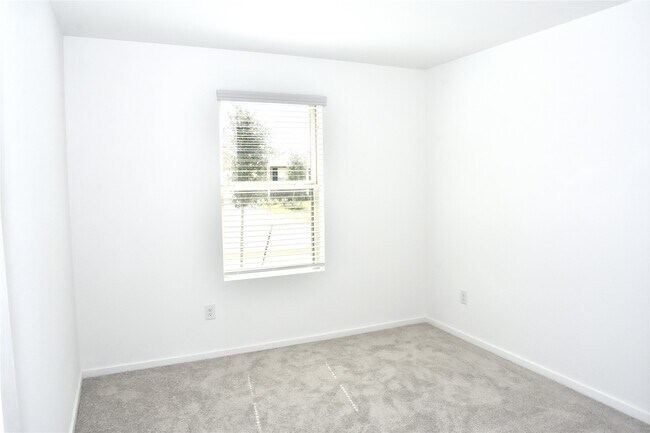 Building Photo - 5135 Sunvalley Bend Dr