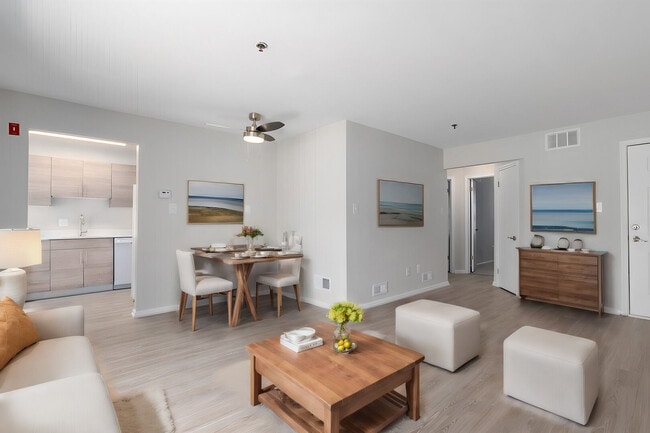 Building Photo - Sophias Place West