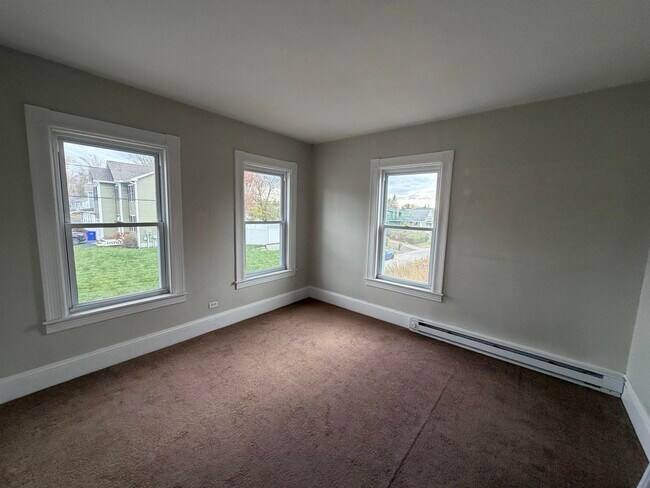 Building Photo - 90 Longwood Ave