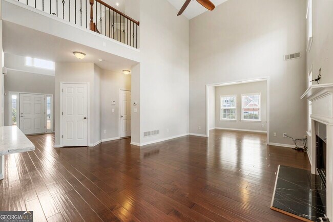 Building Photo - 12720 Morningpark Cir