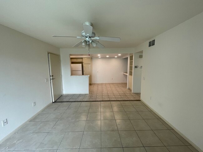 Building Photo - 249 Mangano Cir