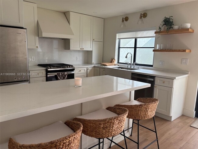 Building Photo - 11017 SW 113th Pl