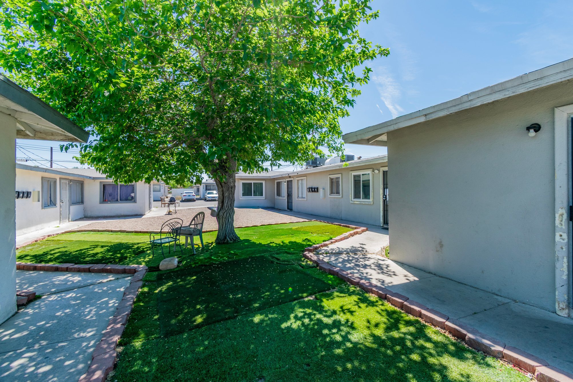 Building Photo - 2508 E Mesquite Ave