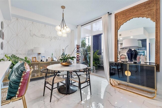 Building Photo - 275 NE 18th St