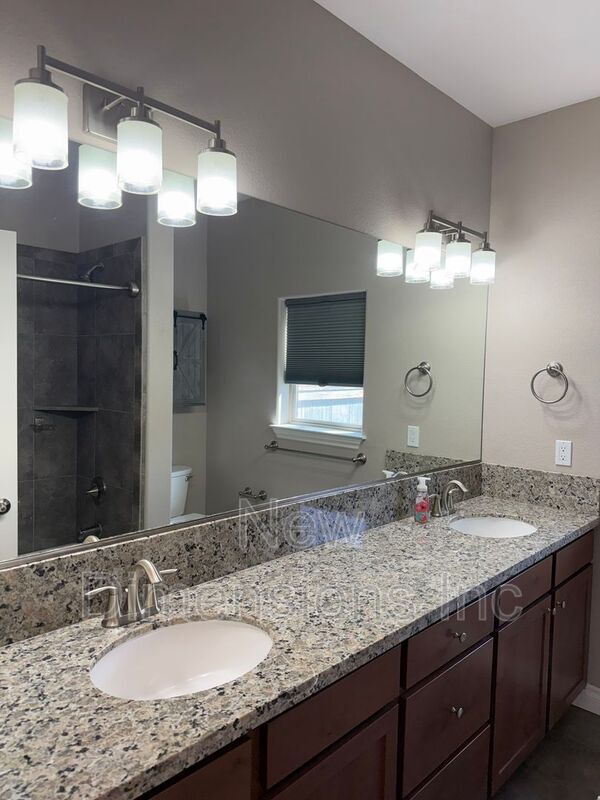 Building Photo - 1317 Cedar Creek Cir