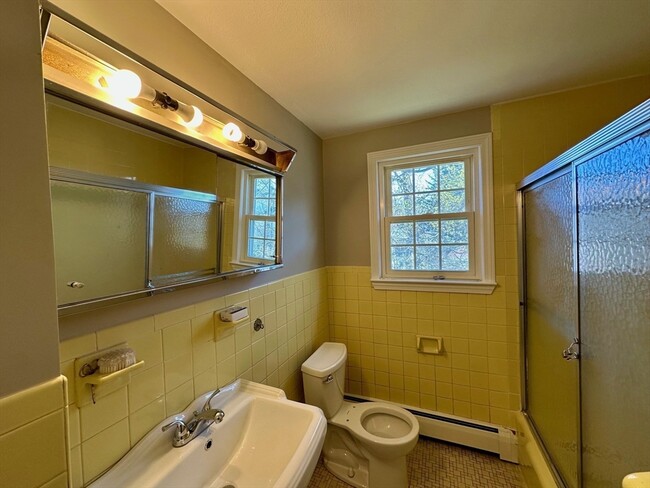 Building Photo - 349 Lagrange St