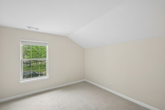 Building Photo - 1242 S Wellington Ct