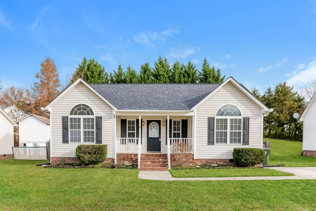 Primary Photo - The Most Charming Thomasville Home!