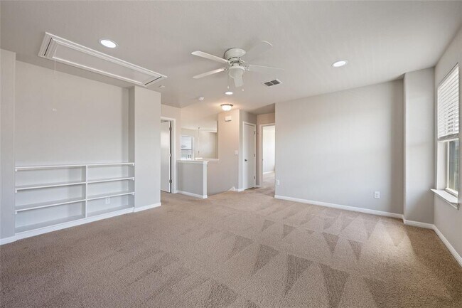 Building Photo - 124 Guemal Rd
