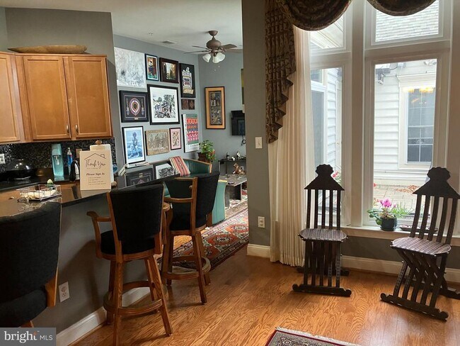 Building Photo - 913 Pleasant Dr