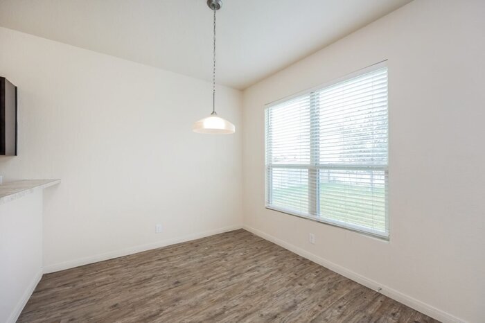 Building Photo - 4803 War Horse Dr