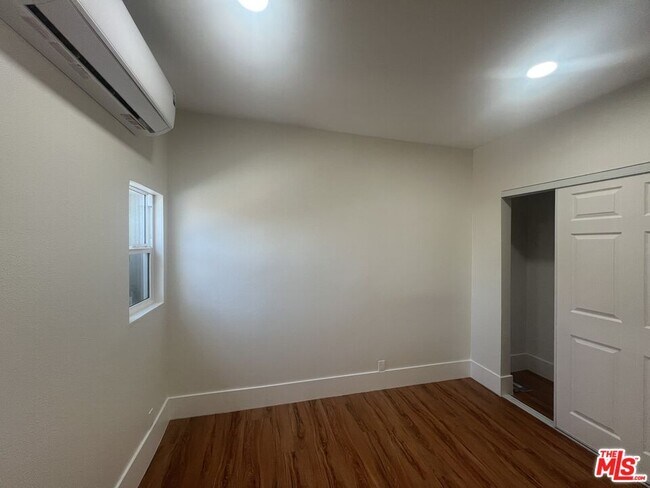 Building Photo - 8640 Baring Cross St