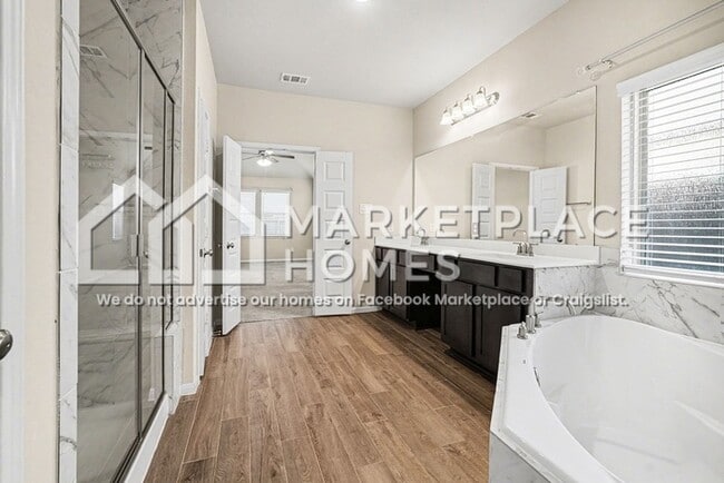 Building Photo - 30501 Pleasant Oaks Dr