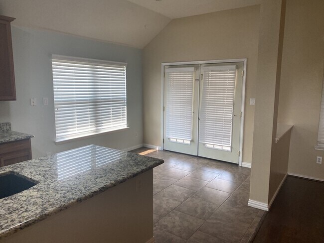 Building Photo - Stunning 3/2/2 in Mansfield with covered p...