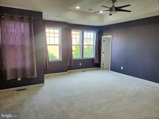 Building Photo - 42318 Benfold Square