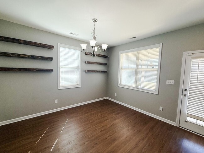 Building Photo - 268 Chatfield Dr.