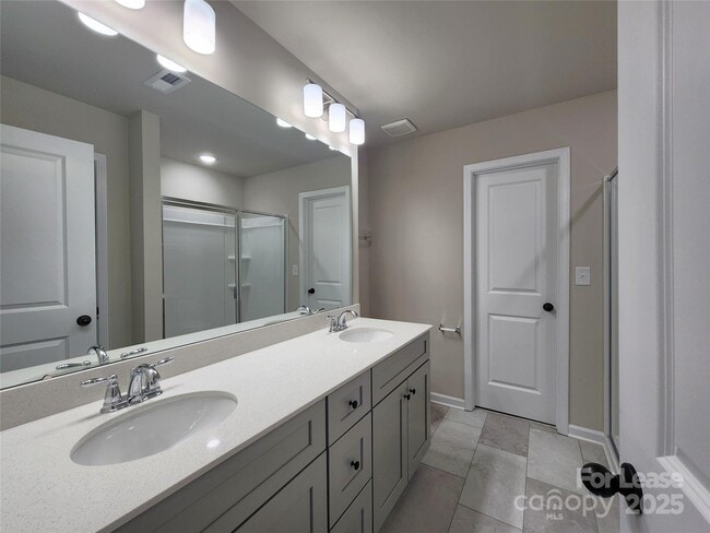 Building Photo - 12530 Susanna Dr