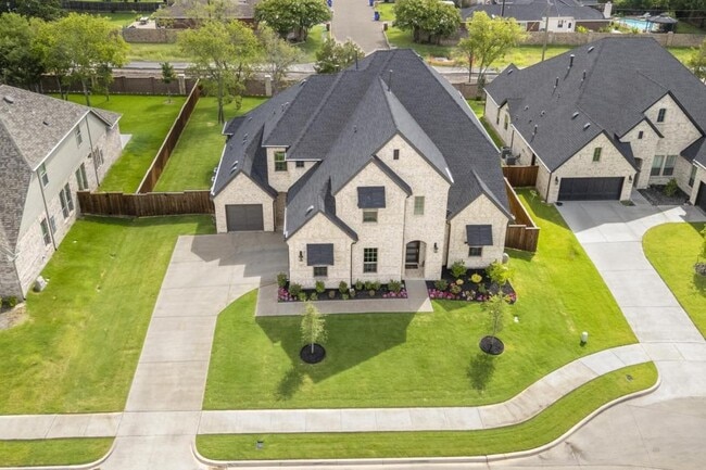 Building Photo - 2302 Royal Dove Ln