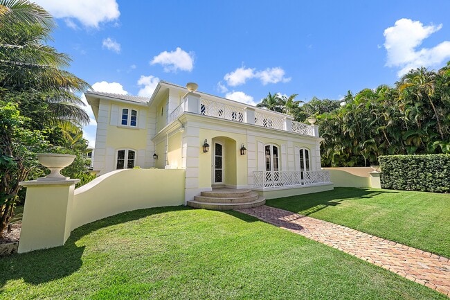 Building Photo - 210 Emerald Ln