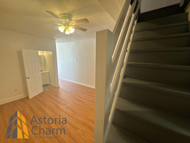 Building Photo - Updated 3 Bedroom Plus Den in East Baltimore
