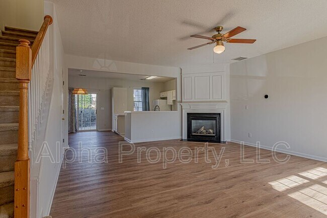 Building Photo - 119 Waterford Park Dr