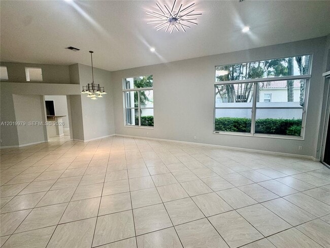 Building Photo - 2525 Bay Pointe Ct