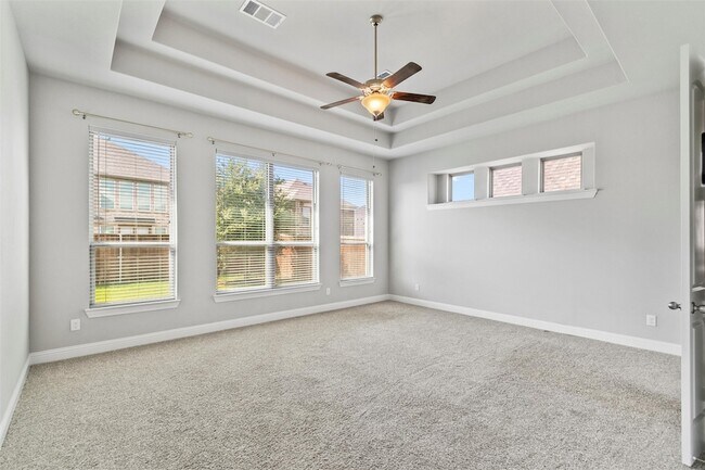 Building Photo - 138 Spanish Bluebell Dr