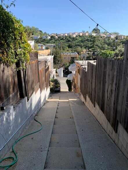 Building Photo - 6215 Monterey Rd