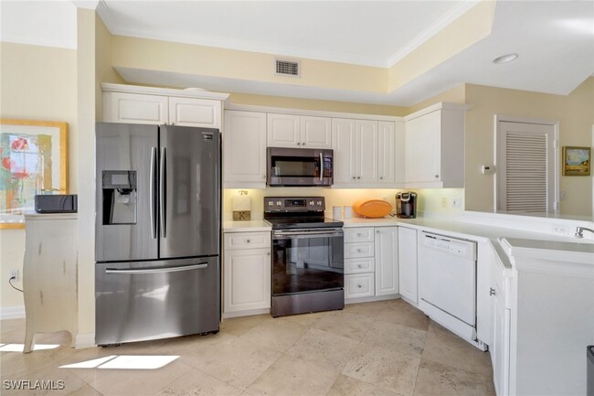 Primary Photo - 451 Bayfront Pl