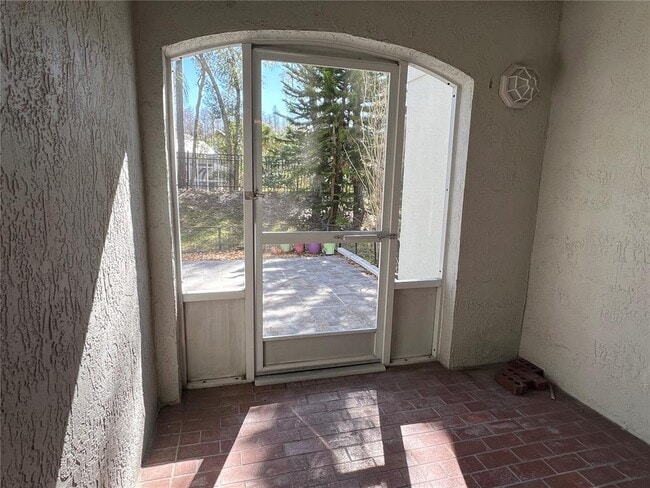 Building Photo - 18714 Wimbledon Cir