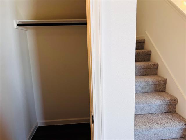 Building Photo - 2217 Pioneer Dr