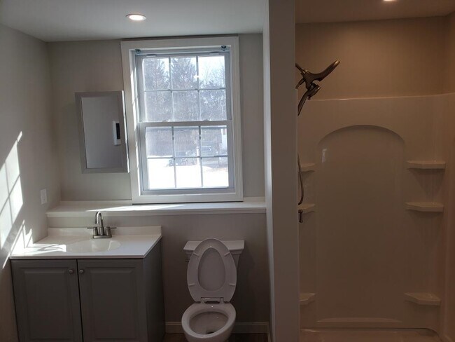 Building Photo - 2 Bancroft Rd