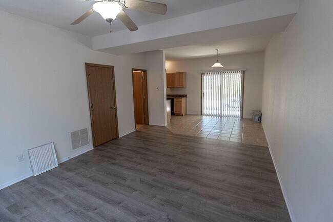 Building Photo - 1621 Citadel Dr