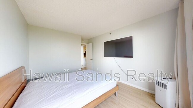 Building Photo - 98-402 Koauka Loop