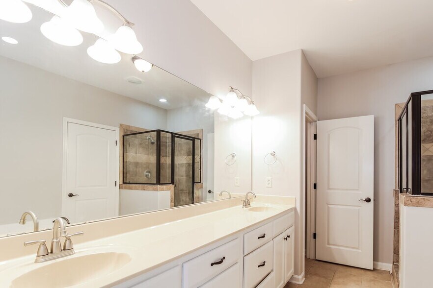 Building Photo - 225 Birch Springs Cove