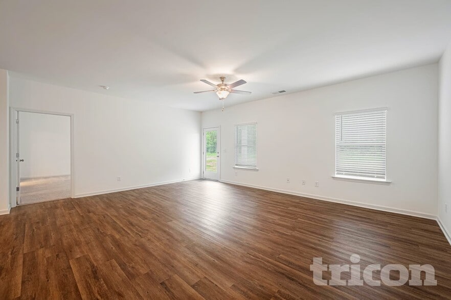 Building Photo - 132 Chapel Meadow Ln SW
