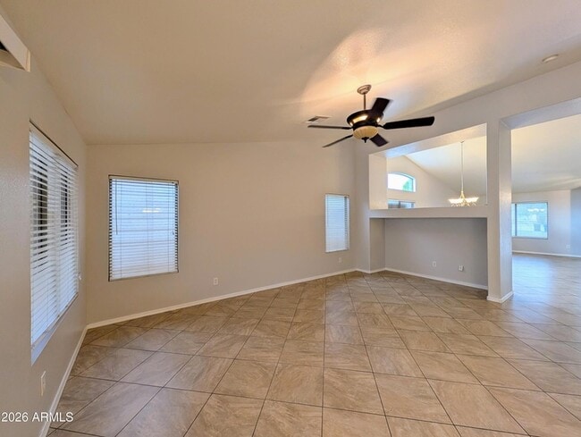 Building Photo - 15748 W Paradise Ln