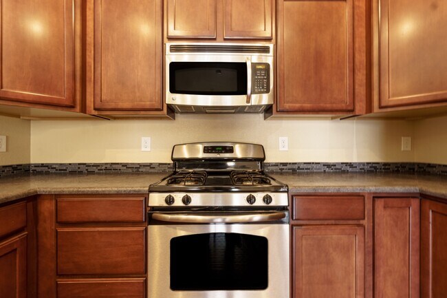 Building Photo - 5604 Saint Patrick View