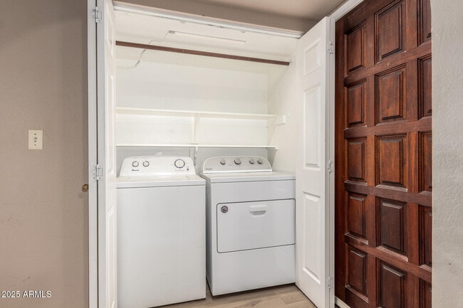 Building Photo - 10410 N Cave Creek Rd