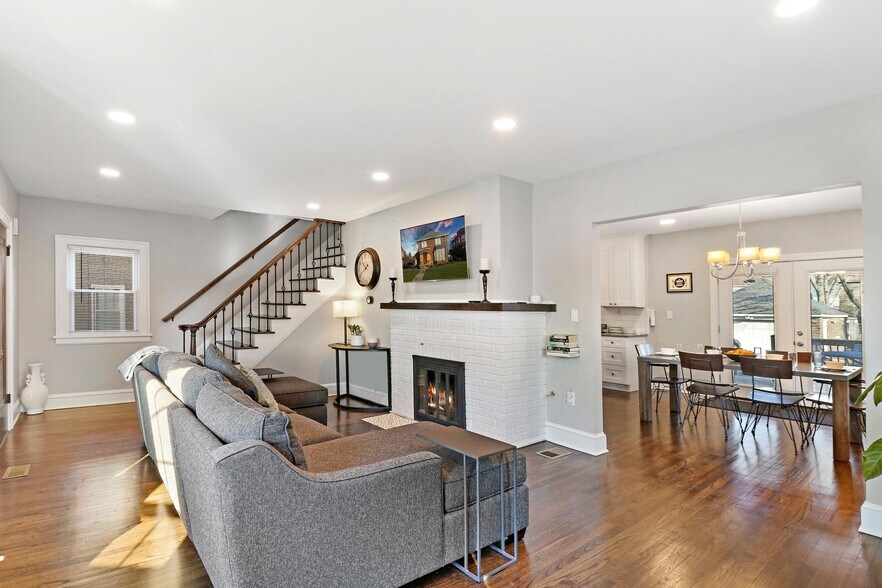 Building Photo - 1317 N Jackson St