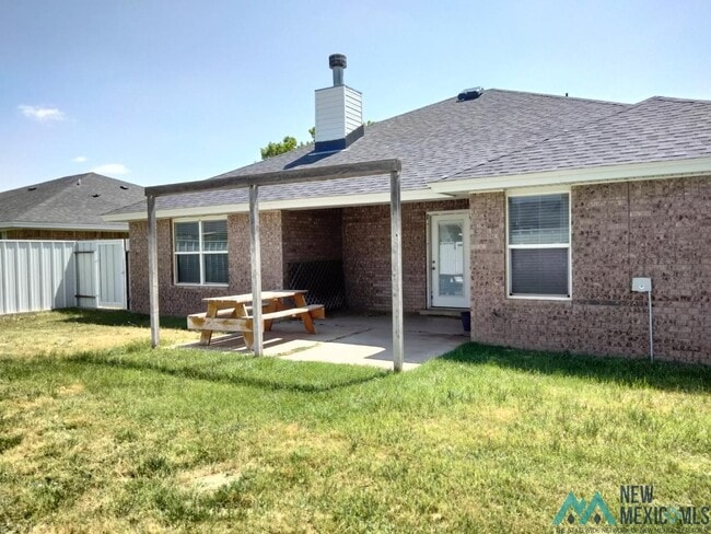 Building Photo - 3845 Benjamin Davis Dr
